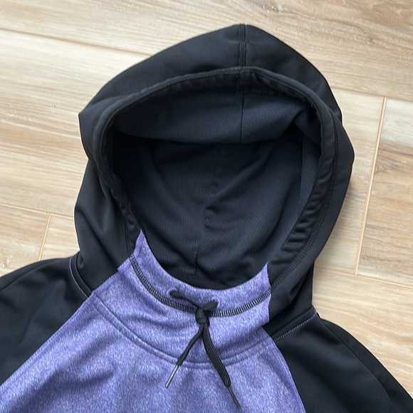 Women’s Nike therma fit hooded sweatshirt - Picture 5 of 10